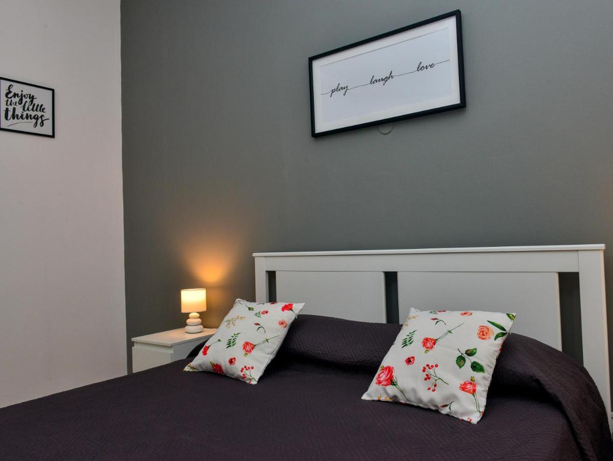 Amaryllis Apartments บาเกเรีย ภายนอก รูปภาพ